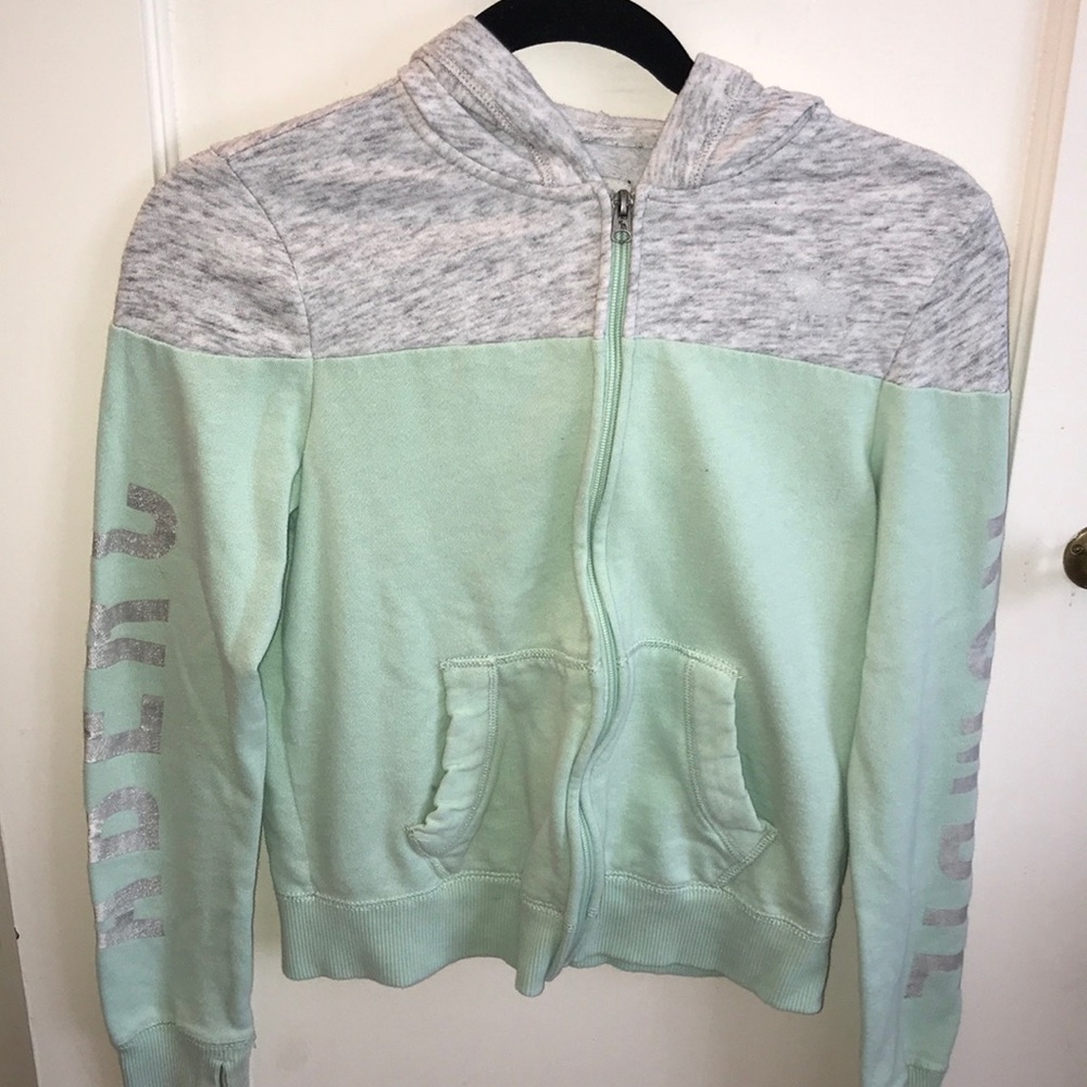 full zip sweatshirt
